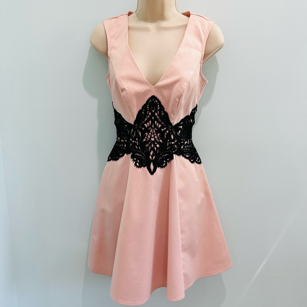 NWT Lipsy London Pink & Black Sleeveless Special Occasion Dress